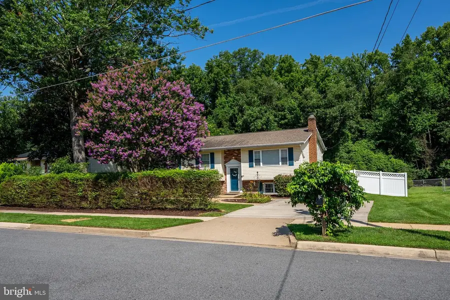 8701 Lagrange St, Lorton, VA 22079 - #2
