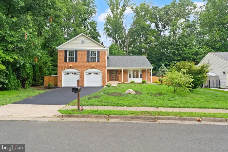 6390 Phillip Ct, Springfield, VA 22152 - #3