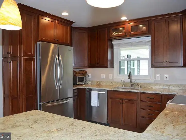 12802 Middleton Ln, Fairfax, VA 22033 - #3