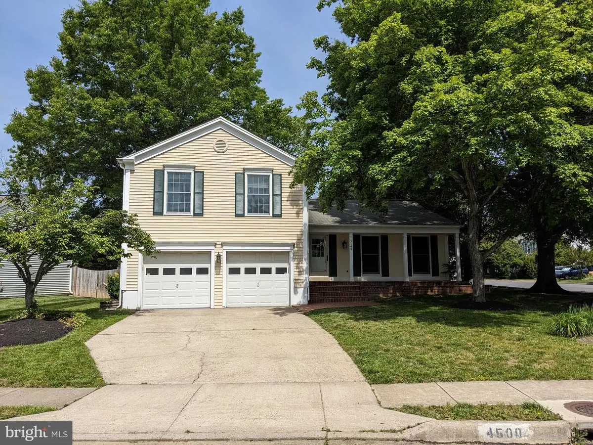 4500 Stone Pine Ct, Chantilly, VA 20151 - #1
