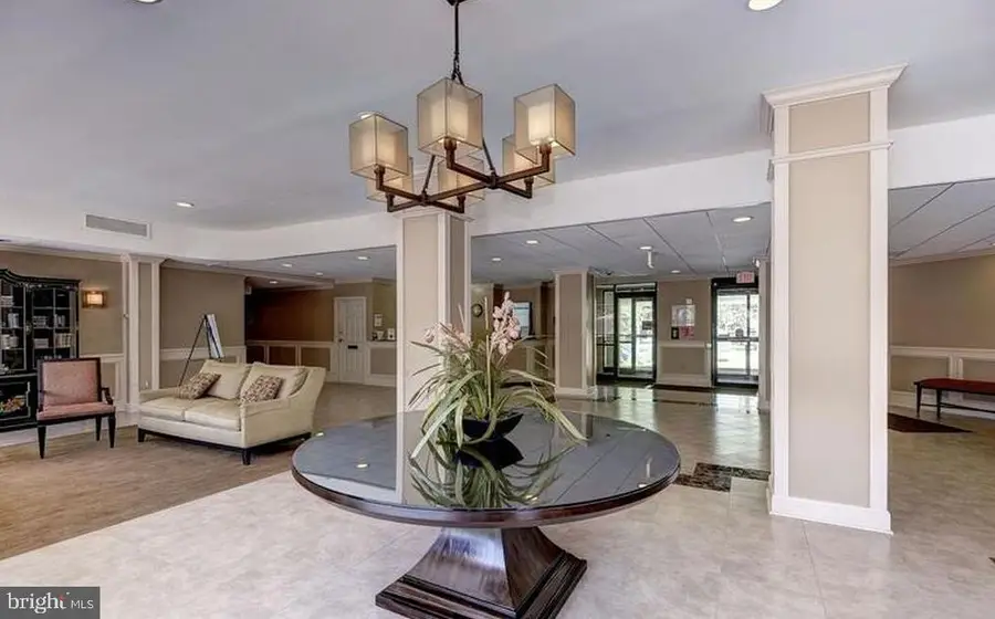 6800 Fleetwood Rd #913, McLean, VA 22101 - #3