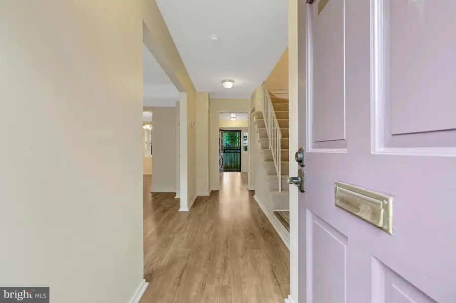 228 Commons Dr Nw, Vienna, VA 22180 - #2