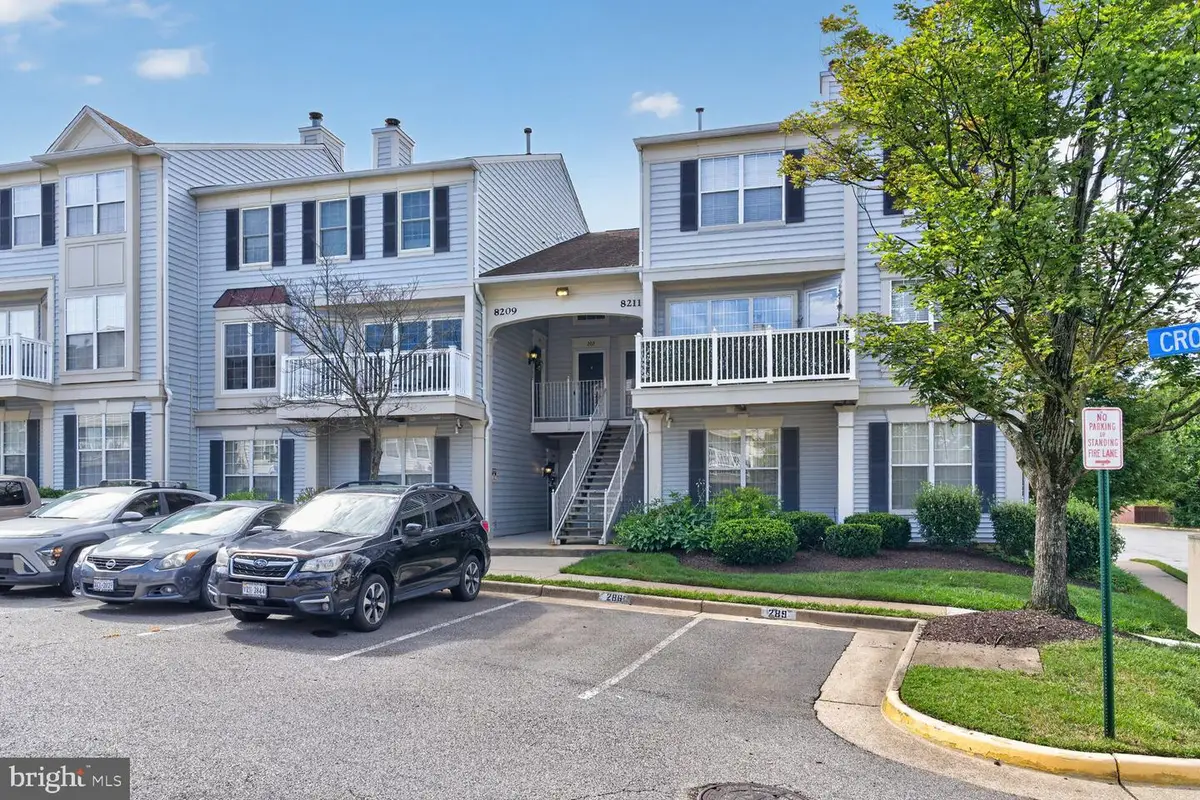 8211 Crossbrook Ct #202, Lorton, VA 22079 - #1