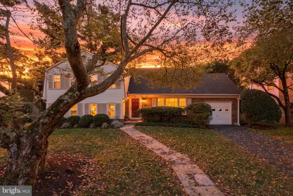 7001 Old House Rd, MCLEAN, VA 22101