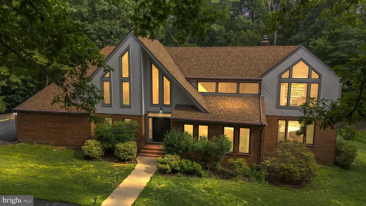 10101 Jaydee Blvd, Fairfax Station, VA 22039 - #1
