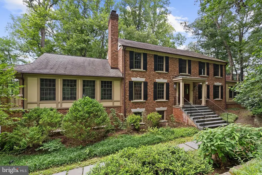 1531 Windstone Dr, Vienna, VA 22182 - #2