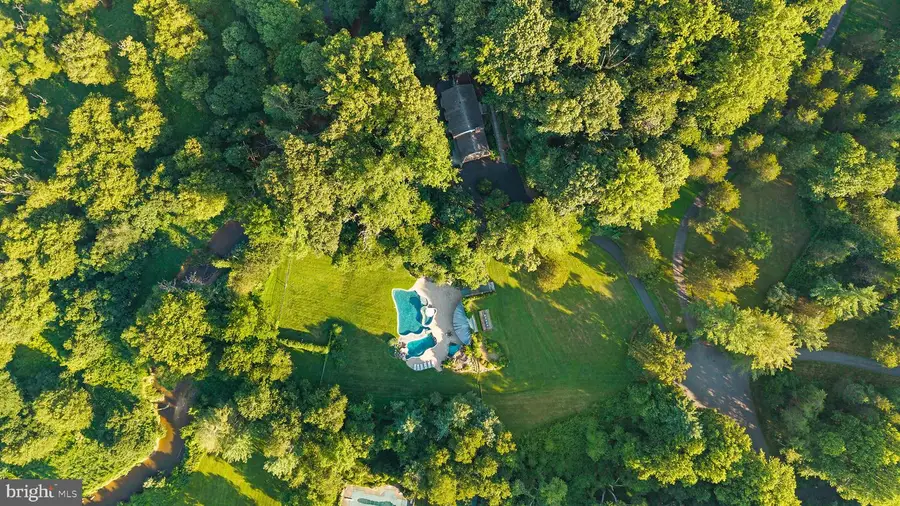 1531 Windstone Dr, Vienna, VA 22182 - #3