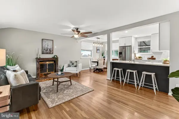 6927 Fern Ln, ANNANDALE, VA 22003