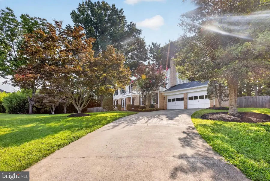 10101 Nadine Dr, Vienna, VA 22181 - #2