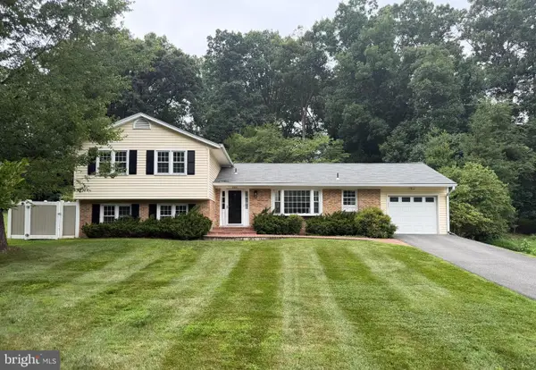 9924 Corsica St, VIENNA, VA 22181