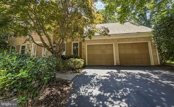 7830 Belleflower Dr, SPRINGFIELD, VA 22152