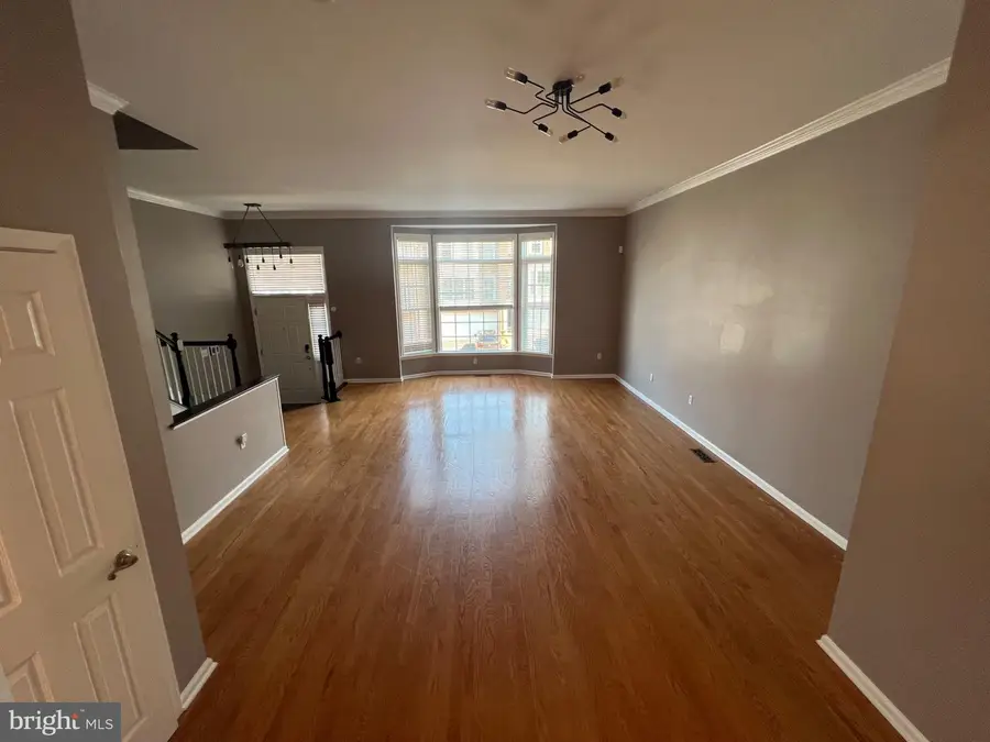 3398 Governor's Crest Ct, Alexandria, VA 22310 - #2