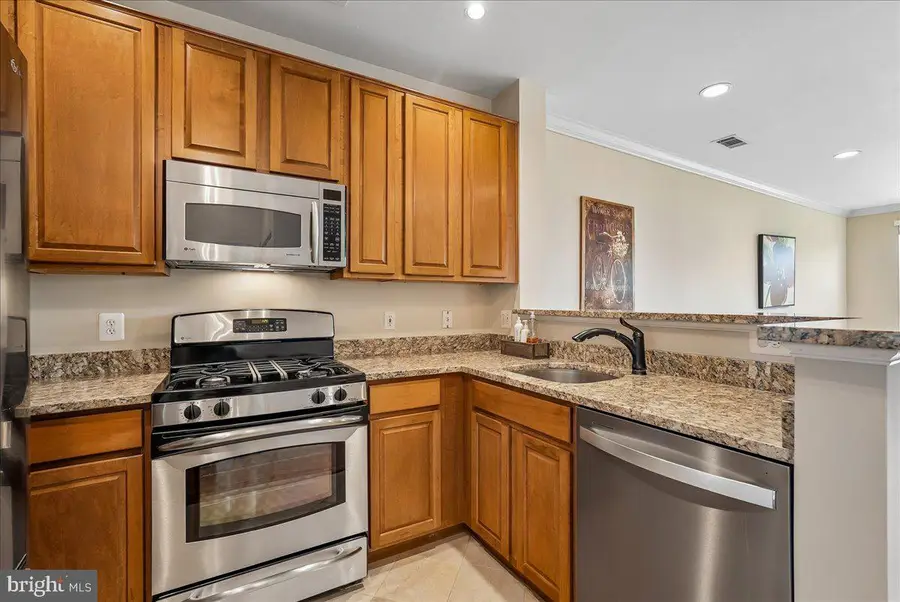 12000 Market St #286, Reston, VA 20190 - #3