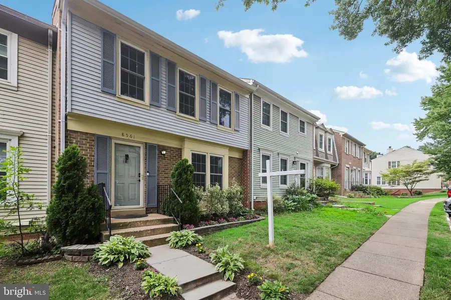 8561 Dellway Ln, Vienna, VA 22180 - #3