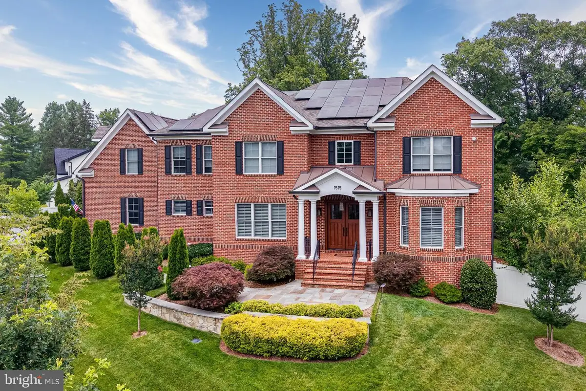 1515 Brookhaven Dr, McLean, VA 22101 - #1