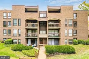 11232 Chestnut Grove Sq #135, Reston, VA 20190 - #1