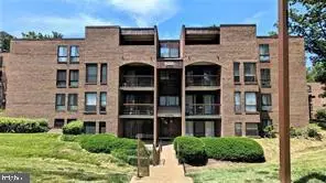 11232 Chestnut Grove Sq #135, Reston, VA 20190 - #2