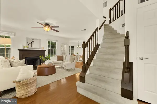 10201 Faire Commons Ct, BURKE, VA 22015