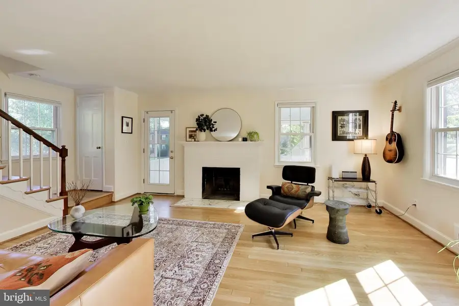 7208 Early St, Annandale, VA 22003 - #3