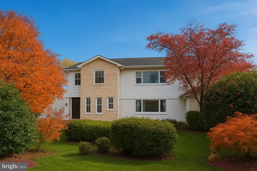 3237 Sleepy Hollow Rd, Falls Church, VA 22042 - #3