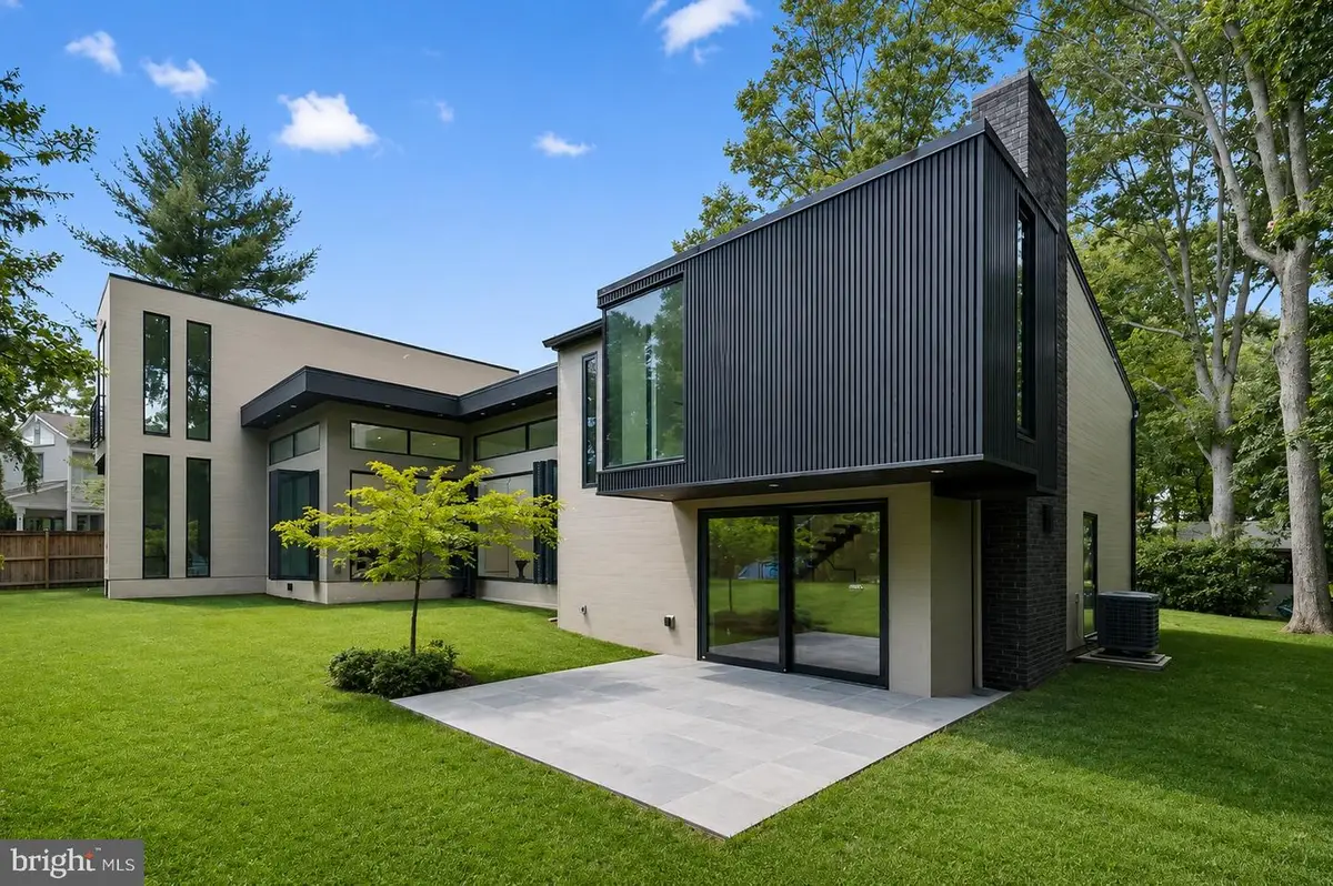1405 Wolftrap Run Rd, Vienna, VA 22182 - #1