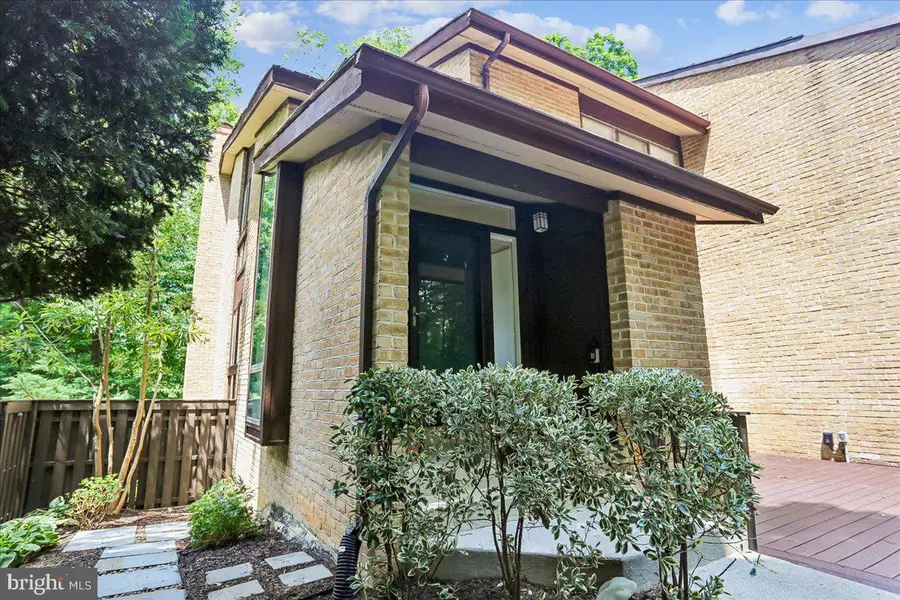 11310 Dockside Cir, Reston, VA 20191 - #3