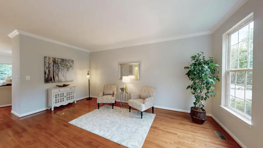 1274 Vintage Pl, Reston, VA 20194 - #3