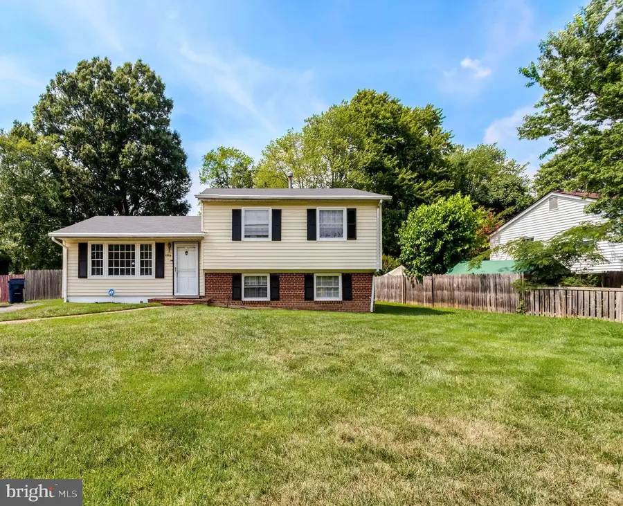 4904 Lawrence St, Alexandria, VA 22309 - #3