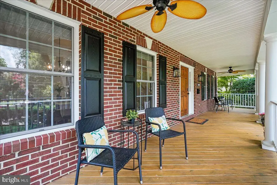 6322 Halsey Rd, McLean, VA 22101 - #3