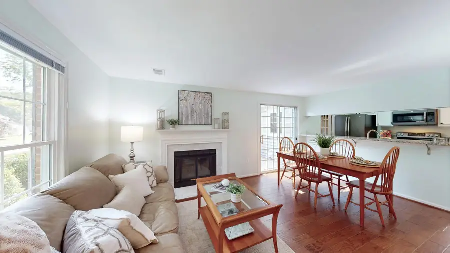12806 Fantasia Dr, Herndon, VA 20170 - #2