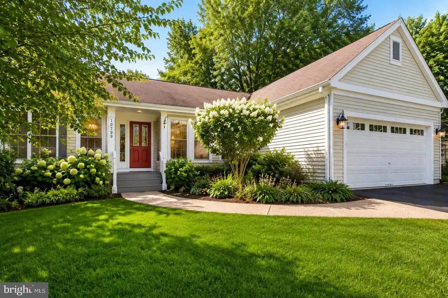 10799 Adare Dr, Fairfax, VA 22032 - #2