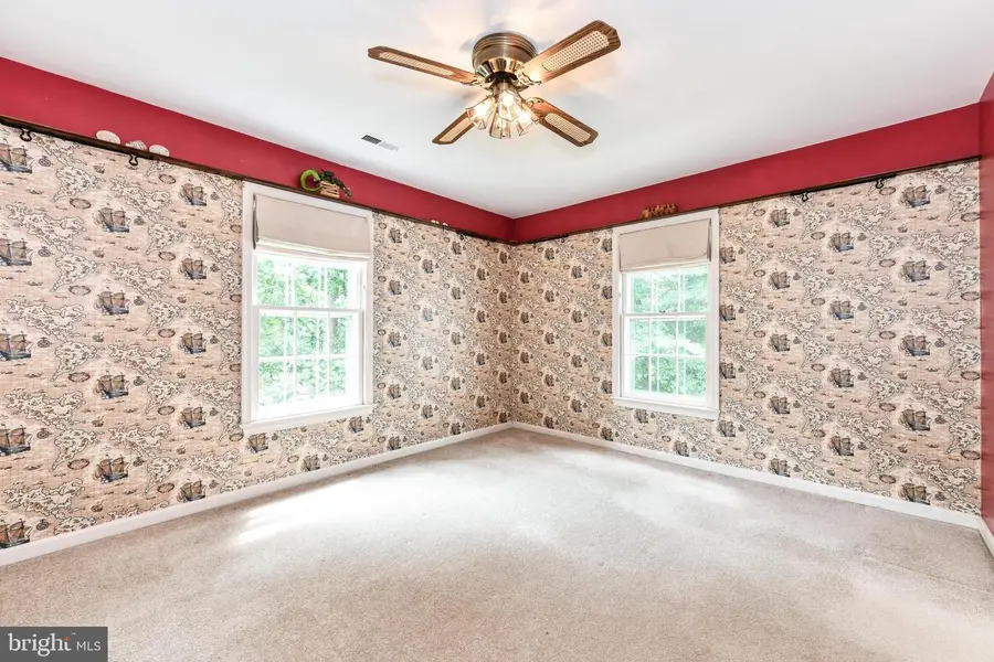 9109 Northedge Dr, Springfield, VA 22153 - #3