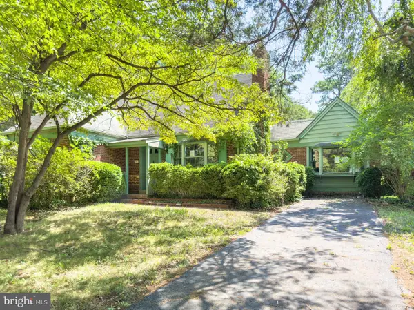 4113 Pineridge Dr, ANNANDALE, VA 22003