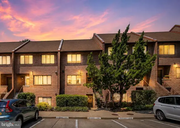 3708-b Steppes Ct, FALLS CHURCH, VA 22041
