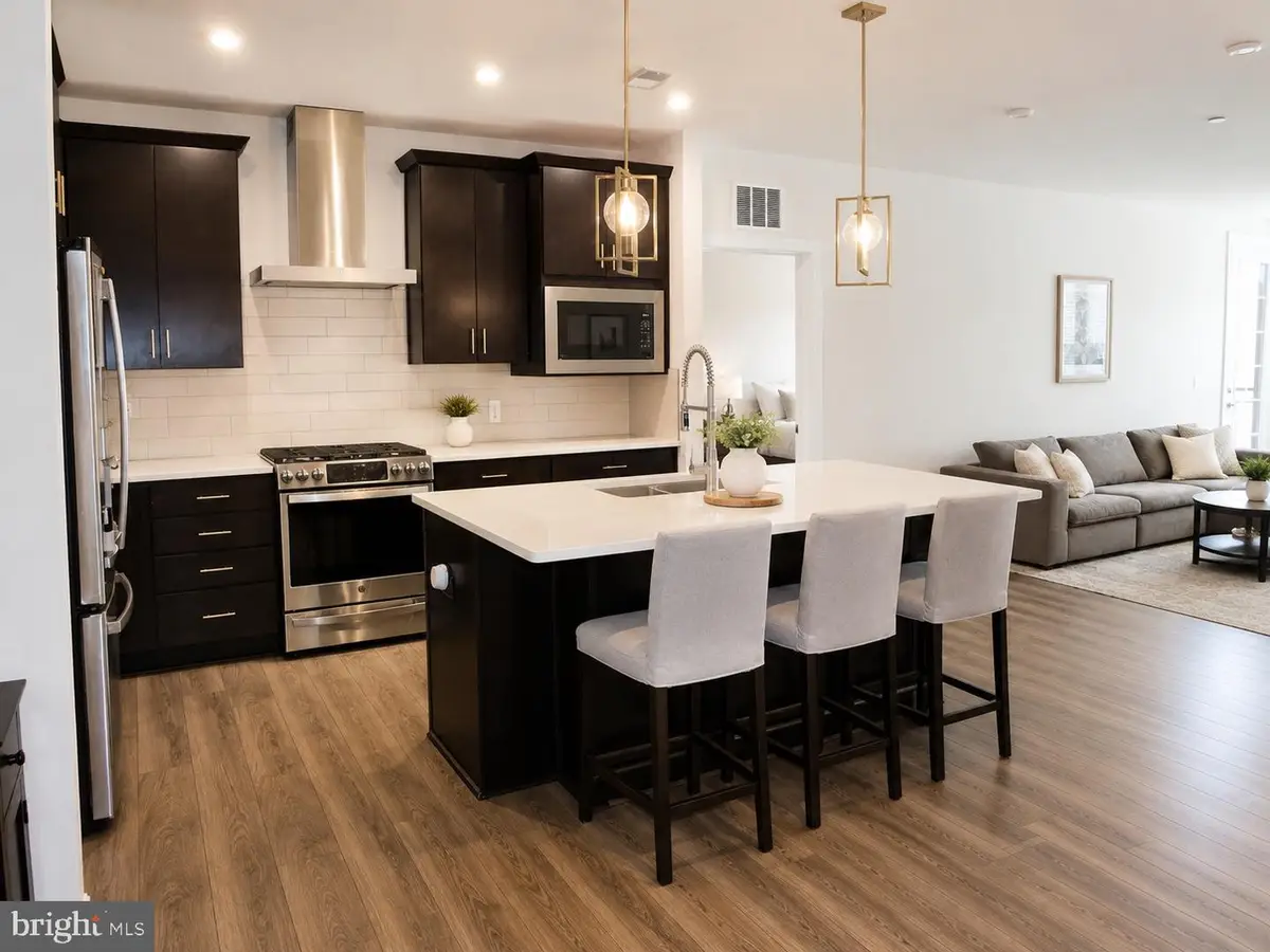 3927 Fair Ridge Dr #303, Fairfax, VA 22033 - #1