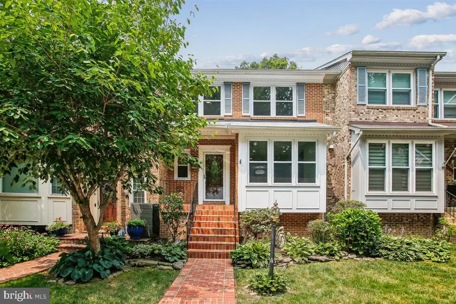 8044 Galla Knoll Cir, Springfield, VA 22153 - #3