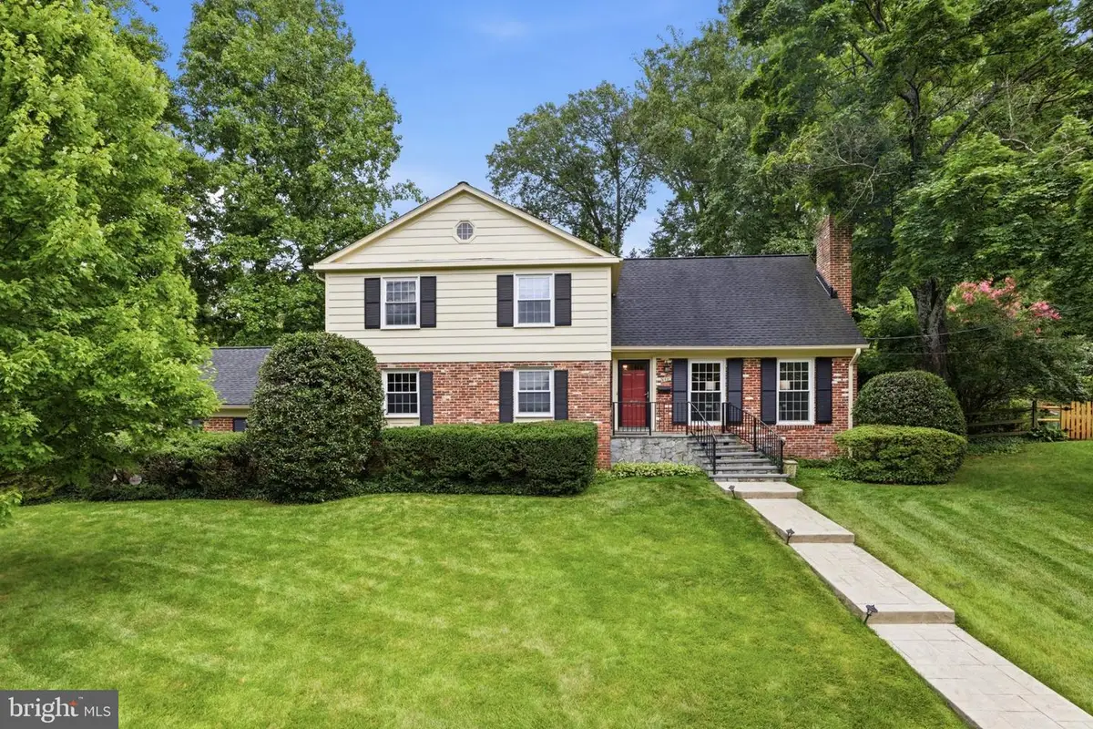 6527 Bay Tree Ct, Falls Church, VA 22041 - #1