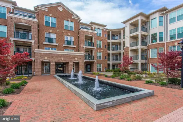 2907 Saintsbury Plz #404, FAIRFAX, VA 22031