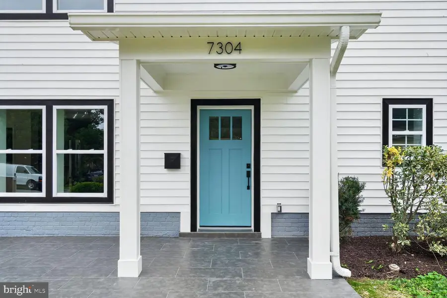 7304 Dickenson St, Springfield, VA 22150 - #3