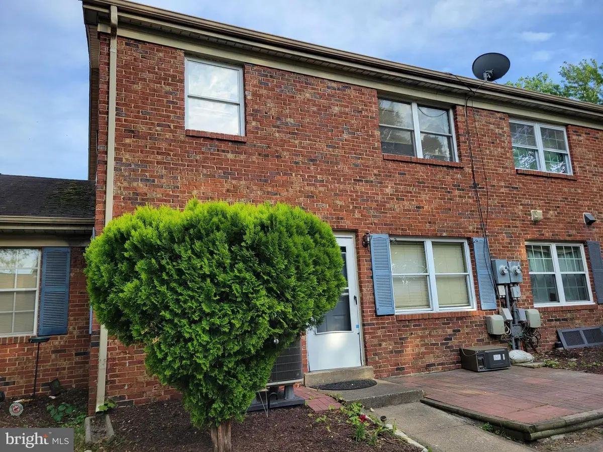 9711 Hagel Cir #42/e, Lorton, VA 22079 - #1
