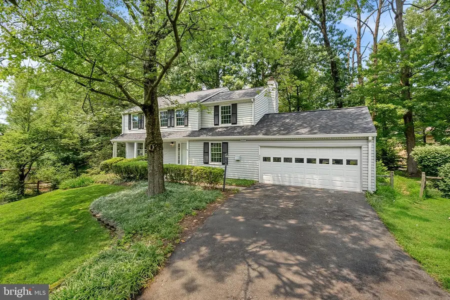 2284 Dosinia Ct, Reston, VA 20191 - #2