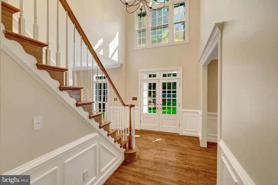 10588 Canterberry Rd, Fairfax Station, VA 22039 - #3