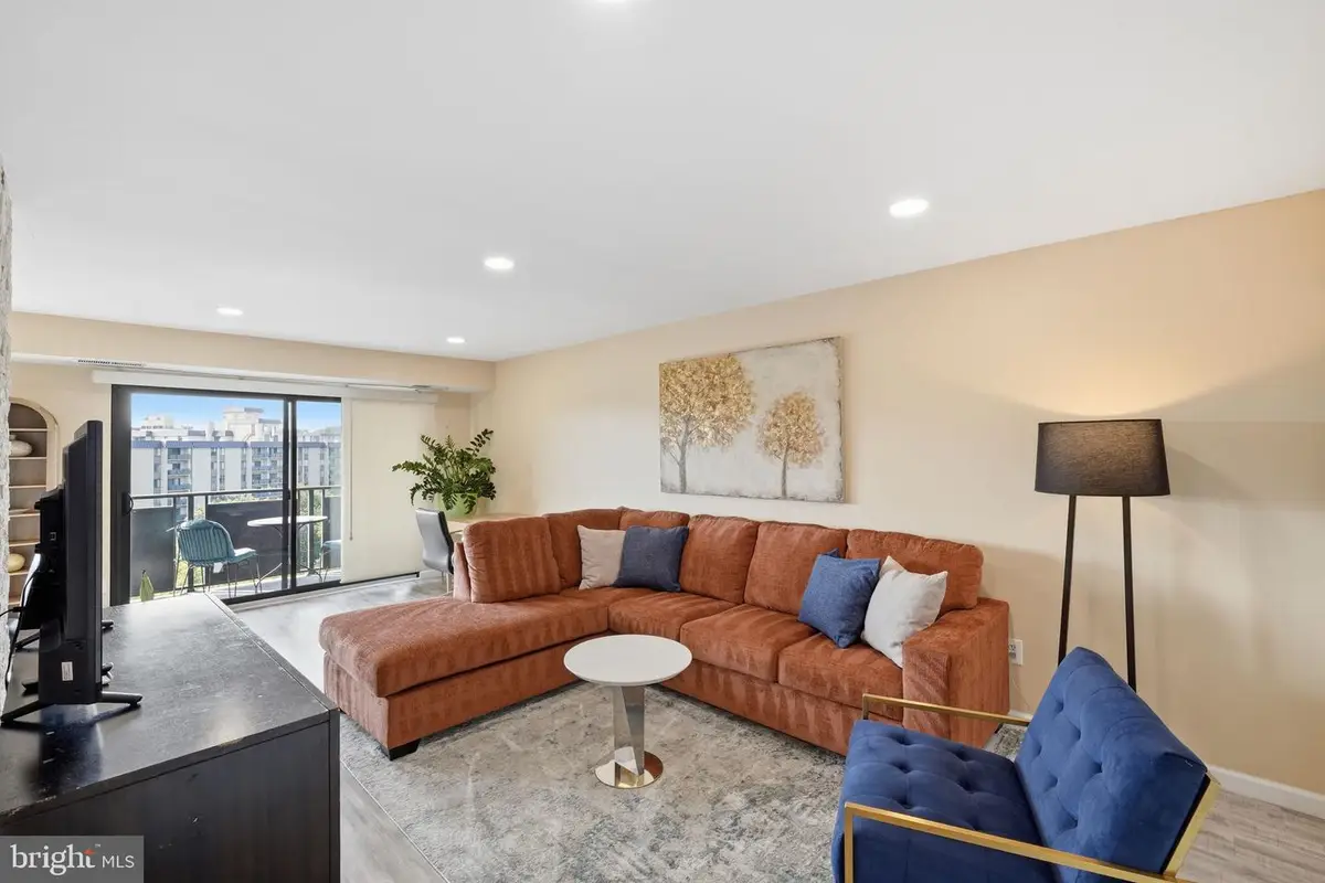 3101 Manchester St #904, Falls Church, VA 22044 - #1