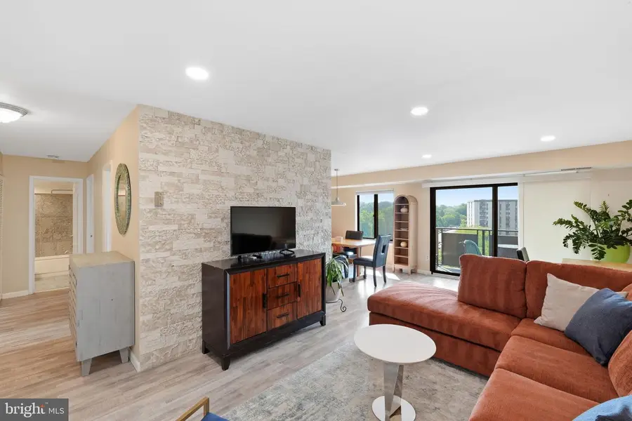 3101 Manchester St #904, Falls Church, VA 22044 - #3