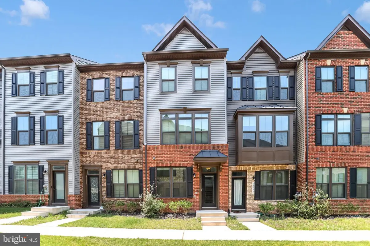 13983 Airfoil Rd, Herndon, VA 20171 - #1