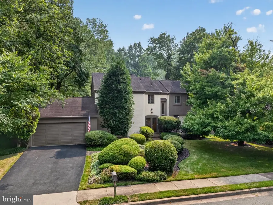 11801 Riders Ln, Reston, VA 20191 - #3