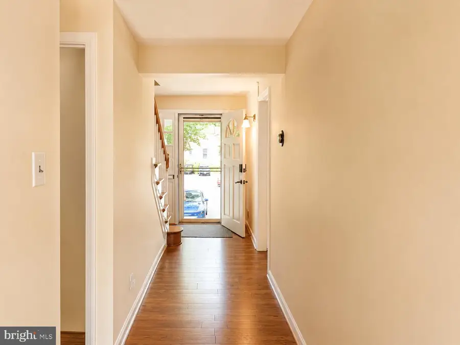 8227 Mcclelland Pl, Alexandria, VA 22309 - #3