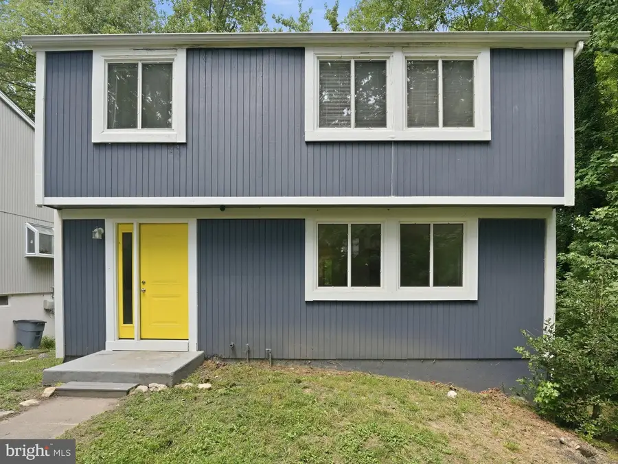 2317 Old Trail Dr, Reston, VA 20191 - #2