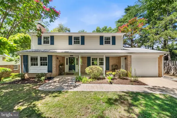 2726 Welcome Dr, FALLS CHURCH, VA 22046