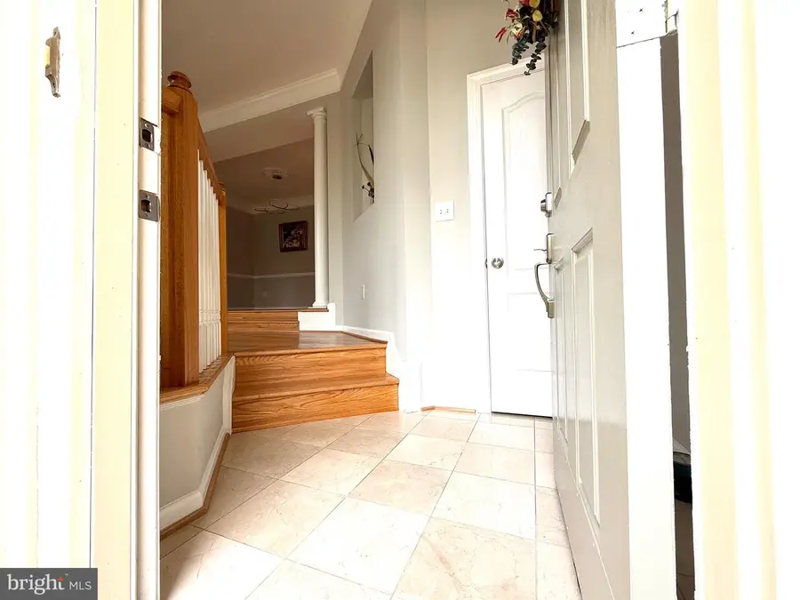 8145 Quinn Ter, Vienna, VA 22180 - #2